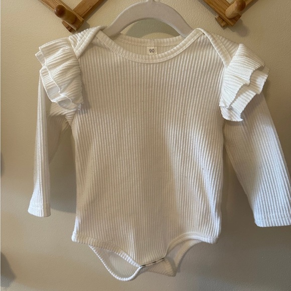 Boutique Baby Girl Ruffle Long Sleeved Onesie Ribbed - Picture 1 of 2